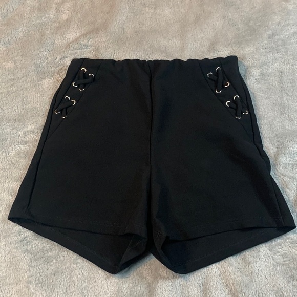 Charlotte Russe Shorts - Picture 1 of 6